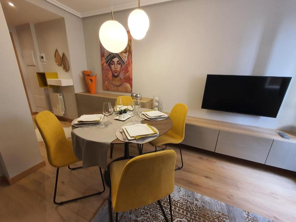 Piso En El Burgos Historico Apartman Kültér fotó